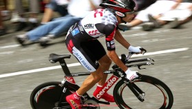 玩球直播-各德甲球队主场名称与容量详细介绍